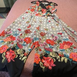 Emma and Michele sleeveless jumper